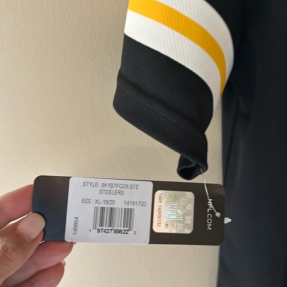 NWT NFL Pittsburgh Steelers Football Shirt/Jersey Youth XL - Picture 7 of 8